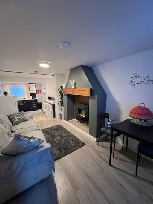 Haven - Beautiful 3 Bedroom House Ballynahinch Exterior foto